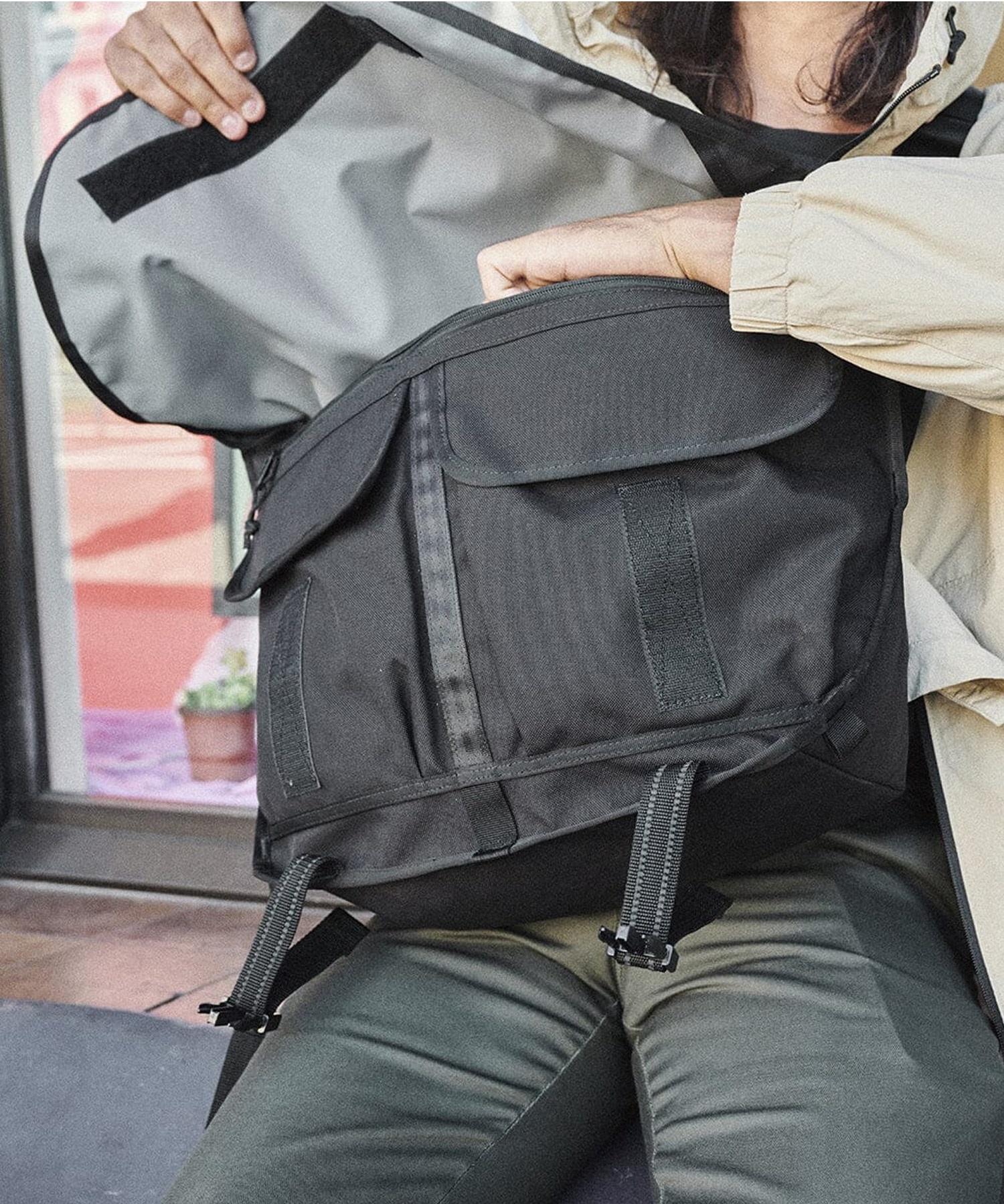 CHROME クローム バッグ ショルダーバッグ 防水 CTZ 24L MESSENGER