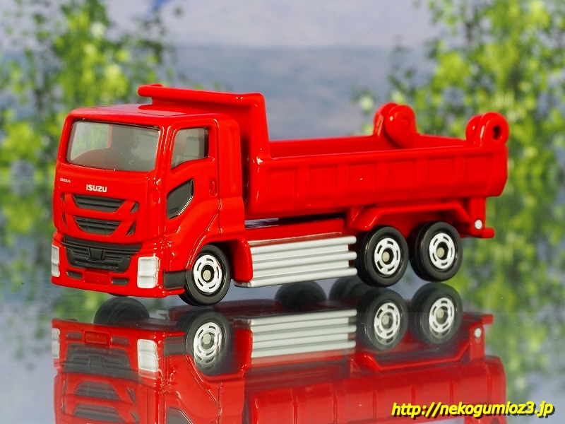 非売品】 トミカ No.73 いすゞ ギガ ダンプカー (赤) 【 トミカ博