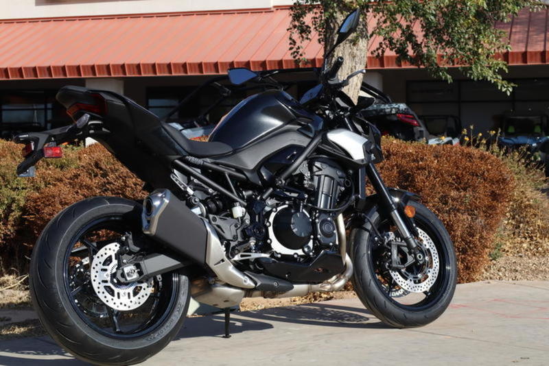 2025 Kawasaki Z900 ABS Metallic Spark Black/Metallic Carbon Gray