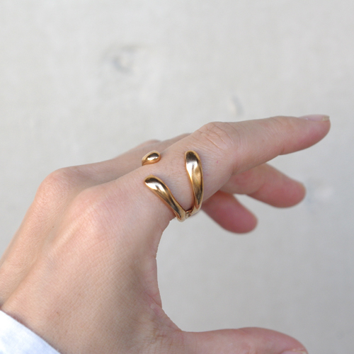 Monica Castiglioni / A-ABBRACCI-01 (Bronze) - organ-online.com
