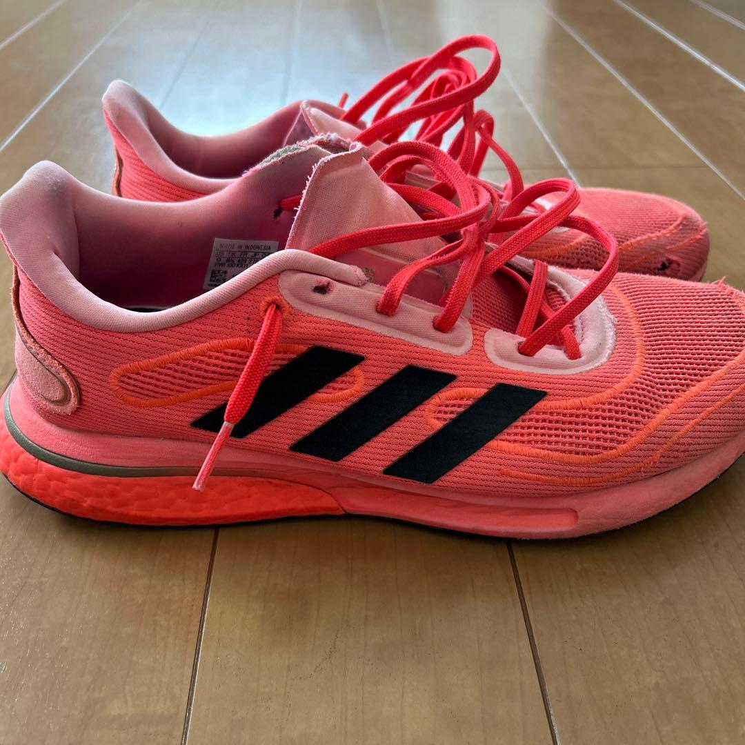 adidasローカットスニーカーランニングシューズ蛍光ピンク - メルカリ