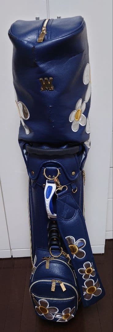 ☆ねねかか様専用☆【中古品】ウィンウィン ネイビー ✕花柄 キャディ